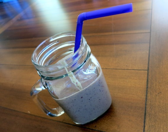 berry banana smoothie