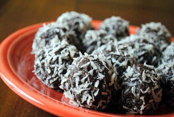 Healthy No Bake Chocolate Truffles