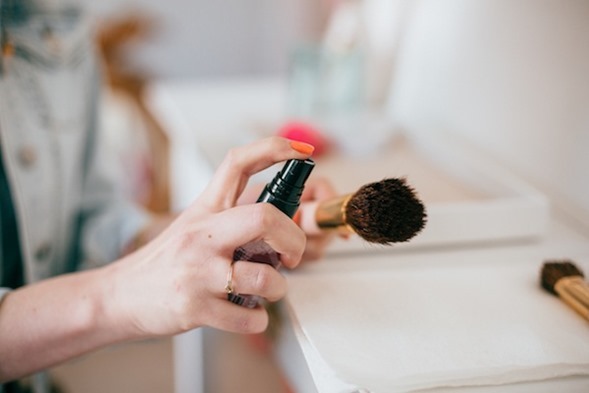 makeup brush cleaner