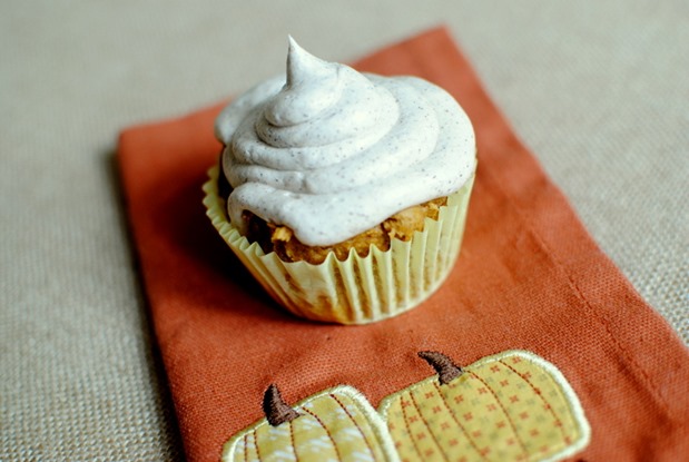 Pumpkin Spice Cake Mix Cupcakes Recipe
