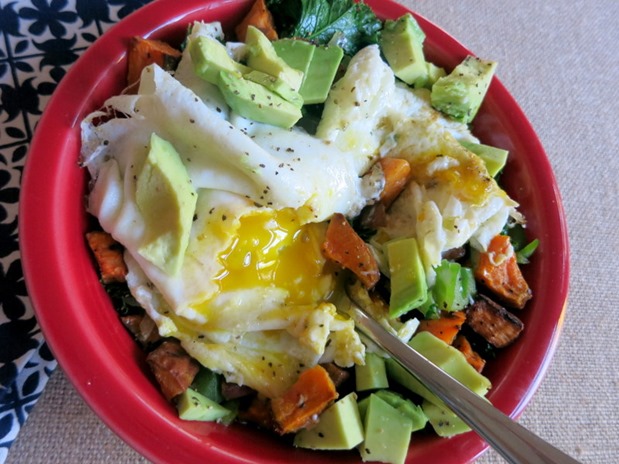 Sunday Meal Prep - Prep this veggie bowl ahead of time and top with two over easy eggs for a healthy, delicious and simple mid-week breakfast
