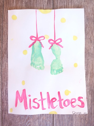 MistleTOES Craft Project