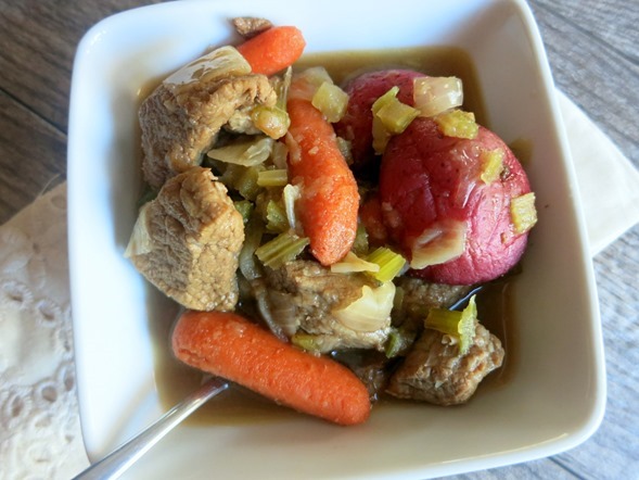 Bowl of Crock Pot Beef Stew Easy
