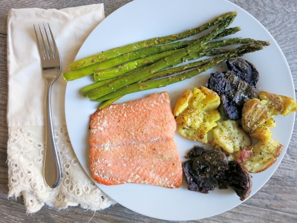 Healthy Dinner Ideas - Salmon, Smashed Potatoes, Asparagus