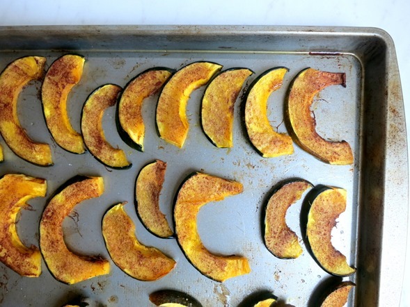 Roasted Maple Cinnamon Acorn Squash (Paleo, Gluten Free, Dairy Free)