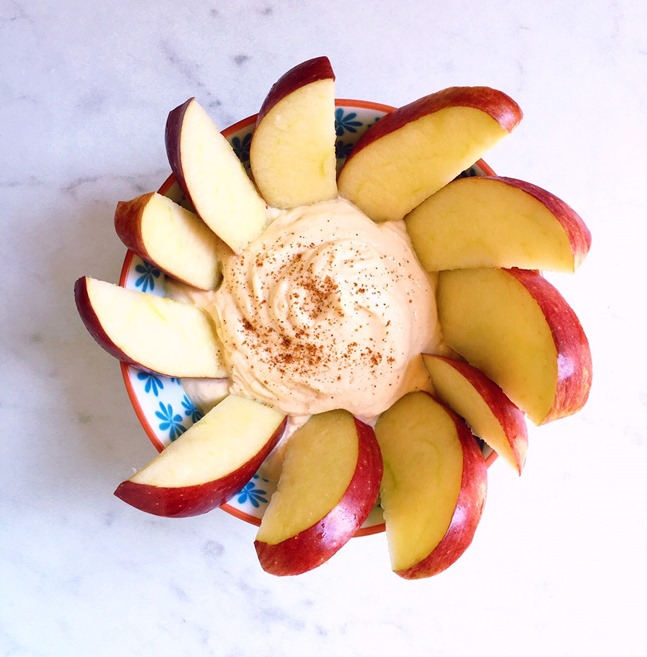 skinny peanut butter fruit dip