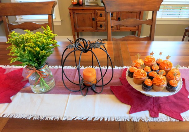 Friendsgiving Table Spread