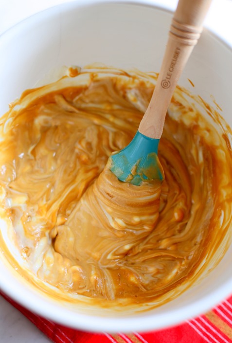 Biscoff and White Chocolate Puppy chow