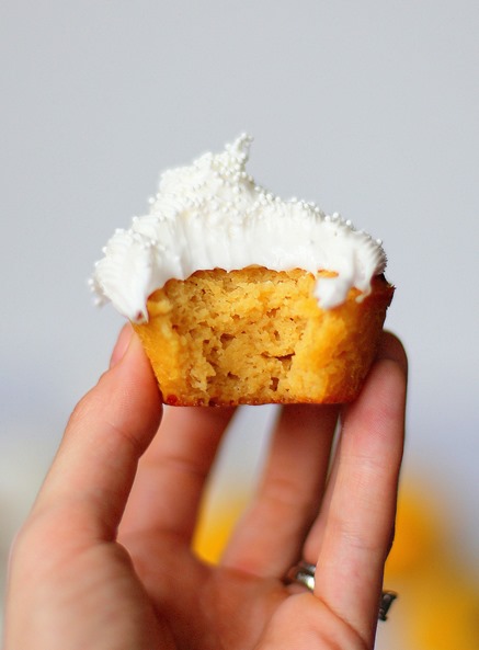 Lemon Paleo Cupcakes