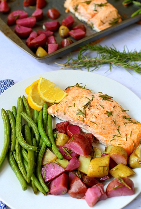 Sheet Pan Paleo Salmon with Rosemary Potatoes and Green Beans