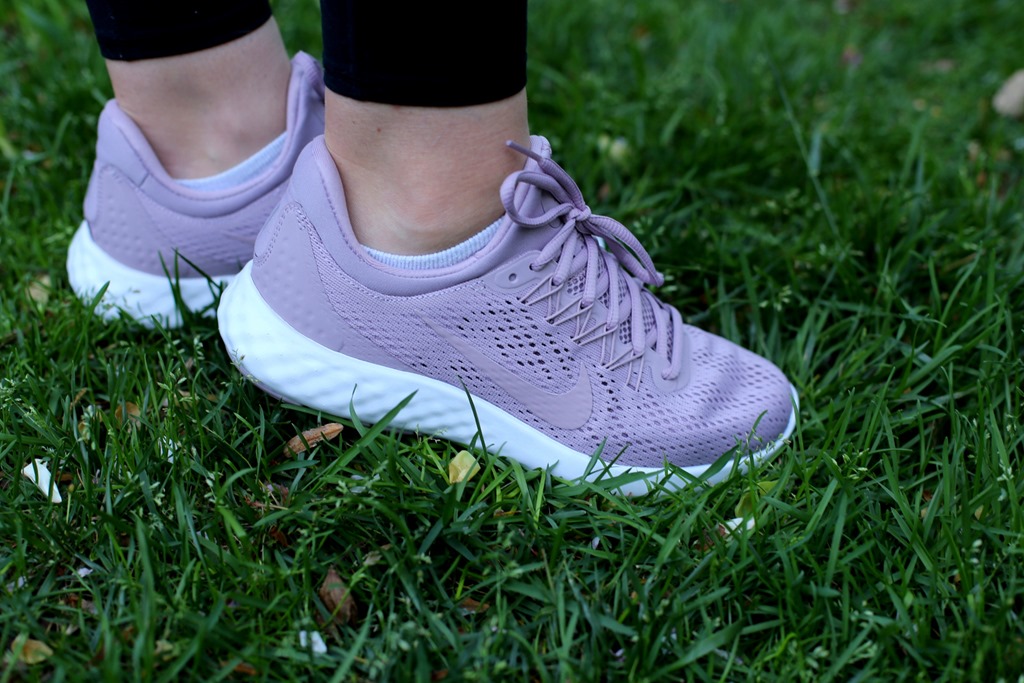 shoes similar to nike skyelux