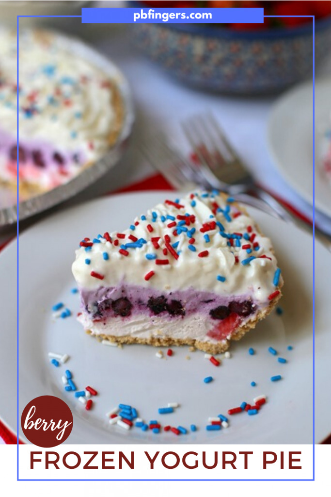 Berry Frozen Yogurt Pie