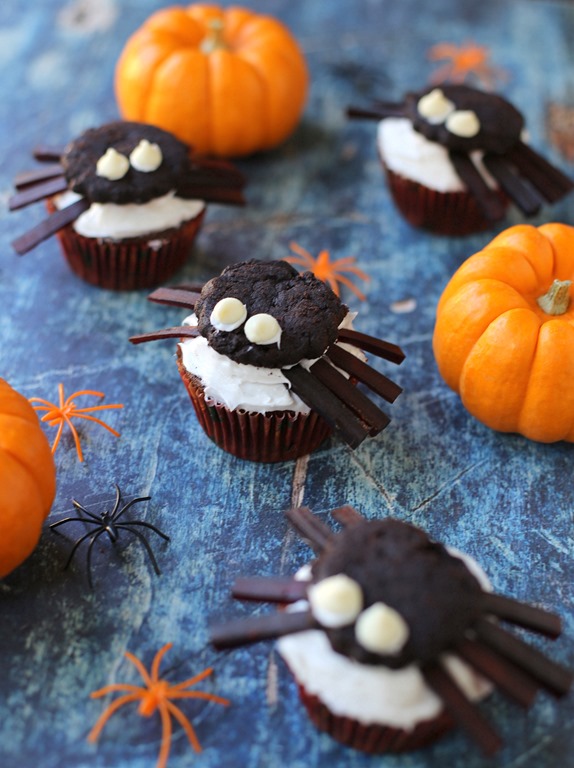 halloween spider cupcakes