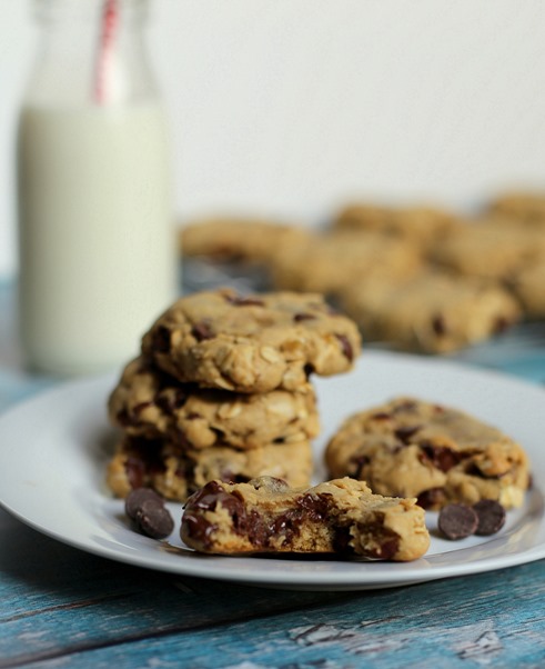Chocolate Chip Hazenut Oatmeal Cookies