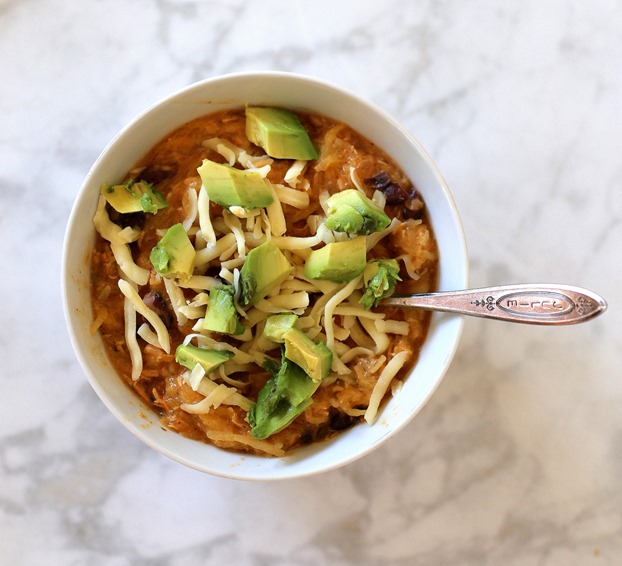 Crock Pot Queso Chicken Chili