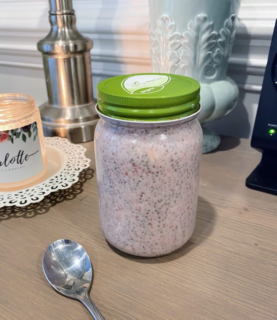 strawberry chia seed pudding