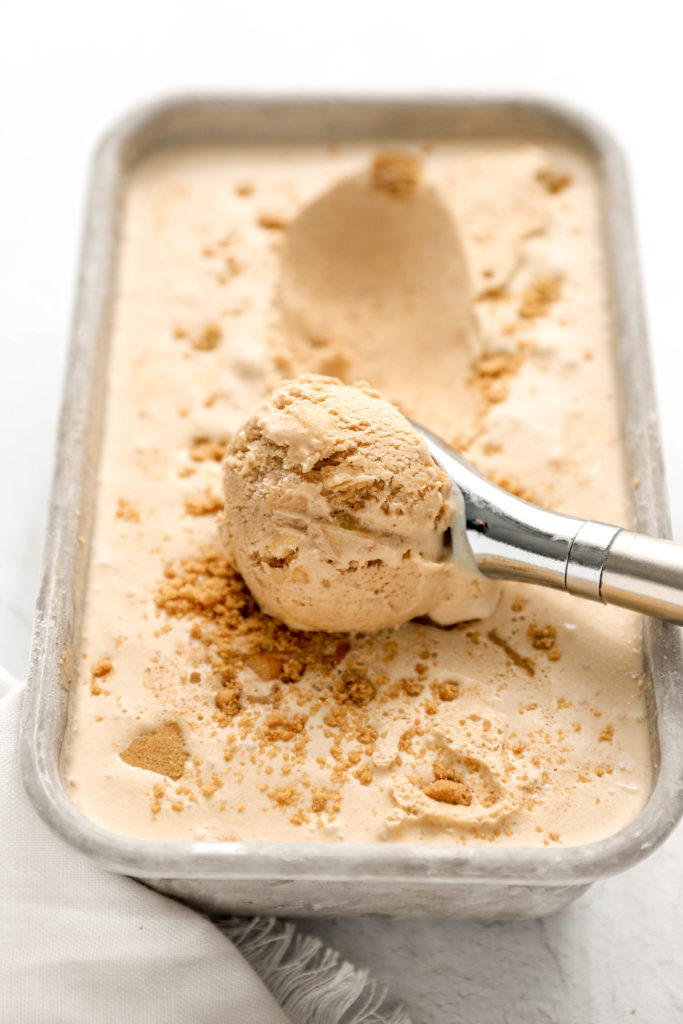 Cinnamon Apple Pie Ice Cream | Things I'm Loving Friday #565