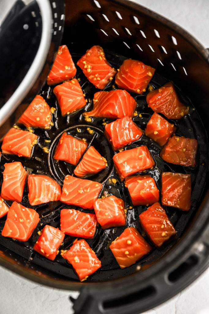 Salmon cubes in air fryer