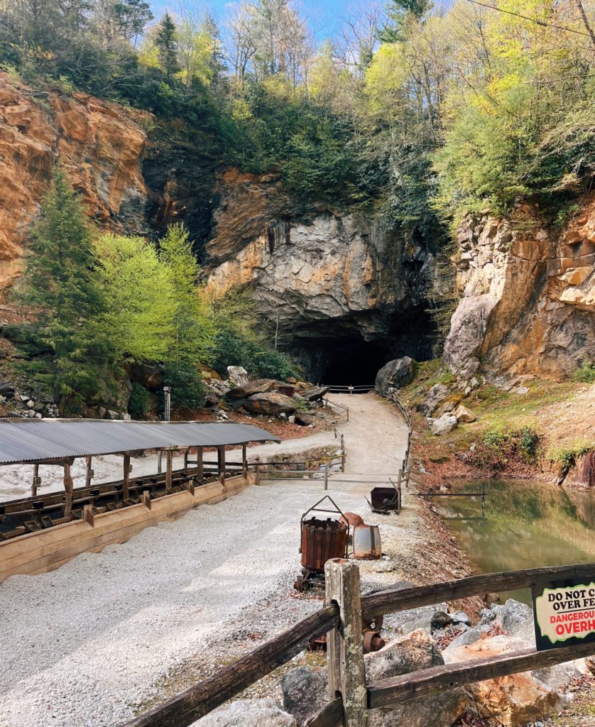 Wildacres Retreat gem mining