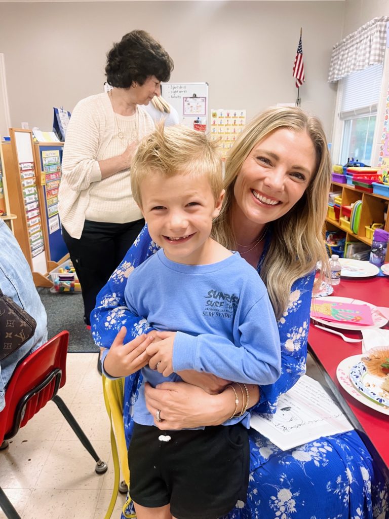 Muffins for Mom at school Muffins for Mom at school | Things I'm Loving Friday #513