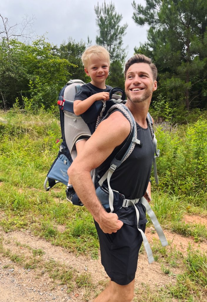 rhett ryan family hike in Davidson