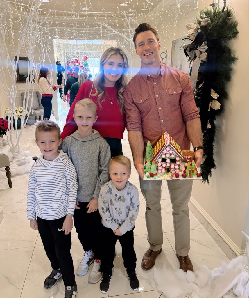 giant gingerbread house giant gingerbread house | Things I'm Loving Friday #536