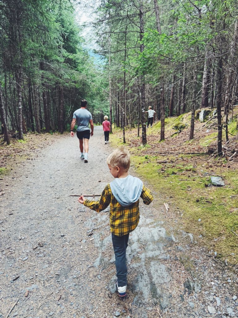 tonsina creek hike seward
