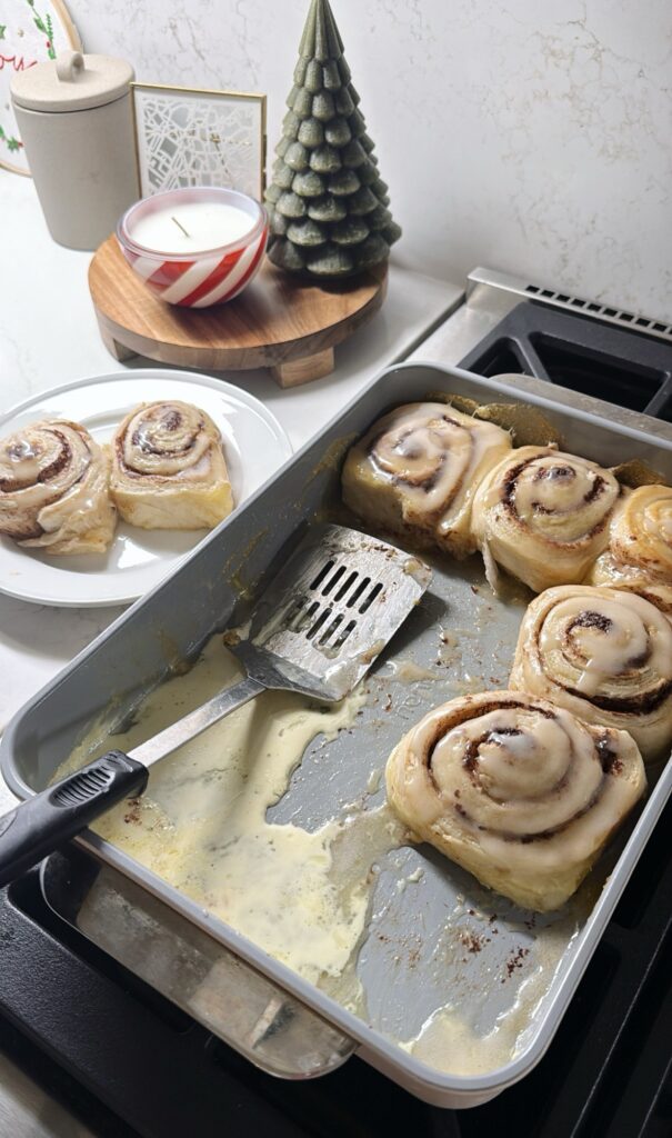 heavy cream cinnamon rolls