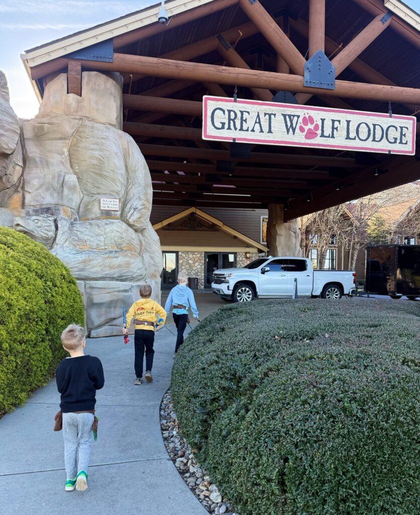 Great wolf lodge chase ryder rhett