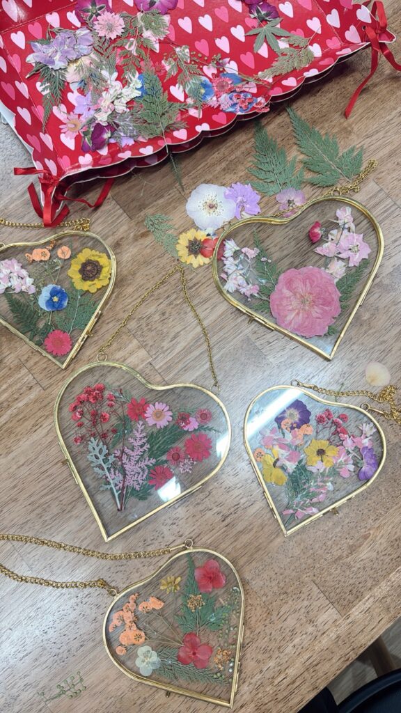 pressed flower craft