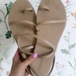 cushionaire strappy sandals tkees