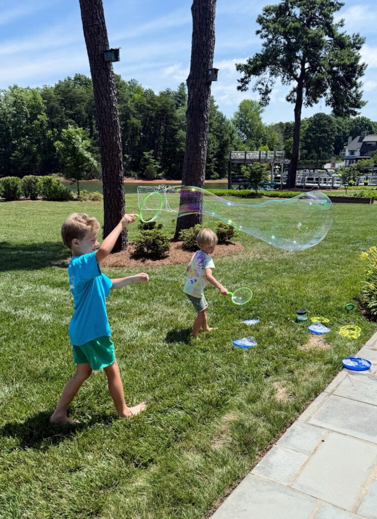 giant bubbles
